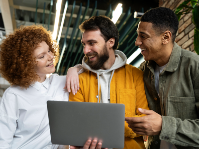 edit-co-working-people-working-together